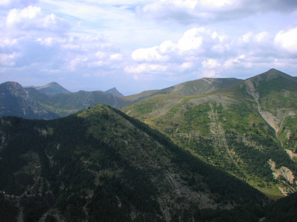 gal/2006 aout - La Jarjatte - Lus La Croix Haute/Pic de l'Aigle vue arriere.JPG